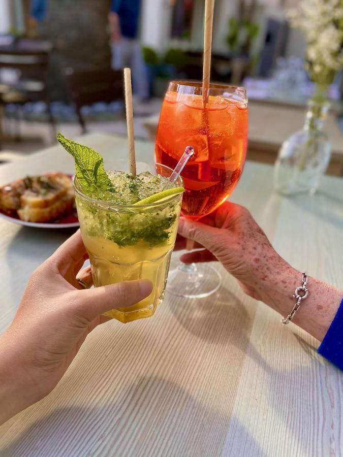 Pastis Hotel St Tropez 쎙뜨호뻬 외부 사진