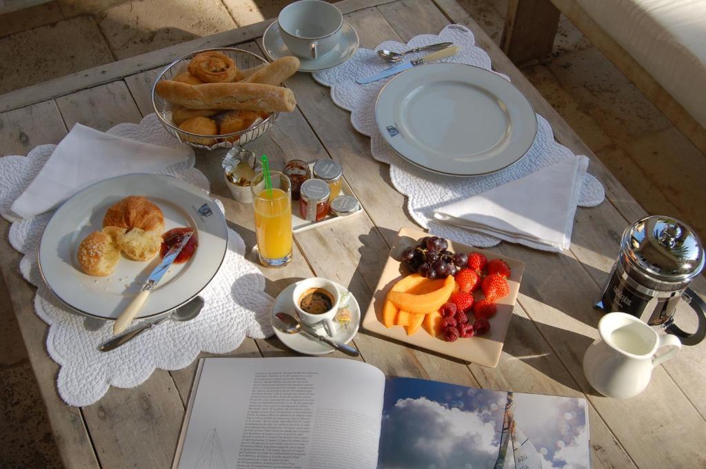 Pastis Hotel St Tropez 쎙뜨호뻬 외부 사진